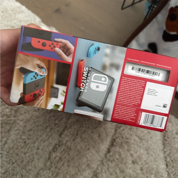 nintendo switch in neon blue/neon red joy con - Picture 2 of 2